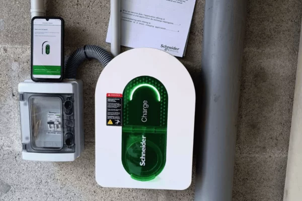 Borne de recharge particulier1