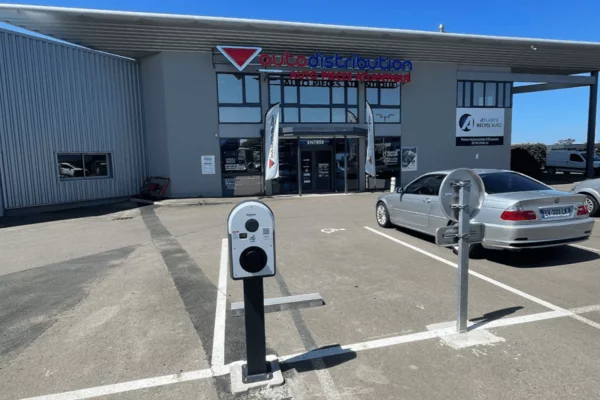 borne de recharge professionnelle4