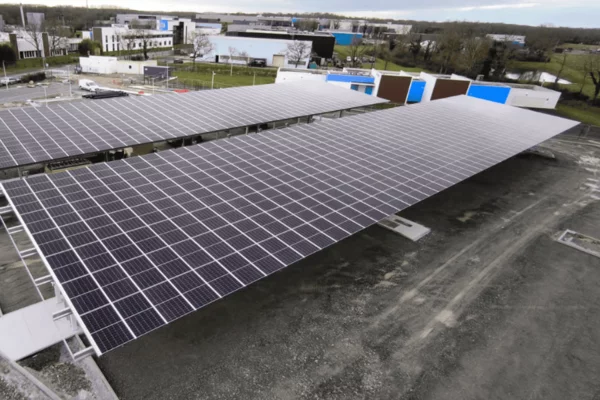 Ombrières solaires photovoltaïques3