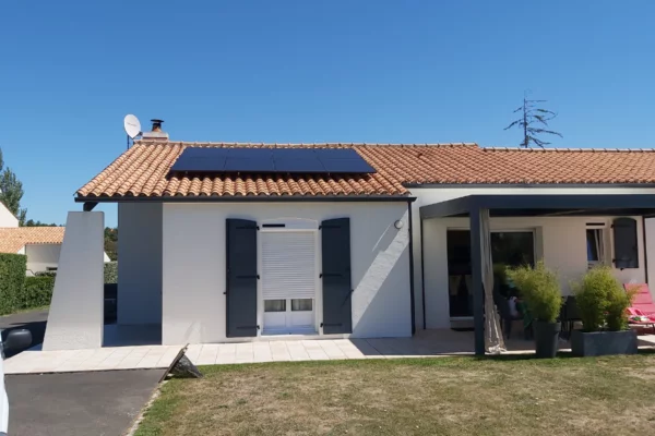 Panneaux solaires sur toit11