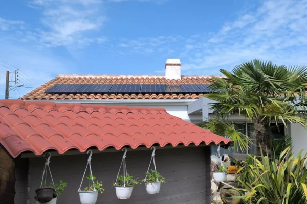 Panneaux solaires sur toit13