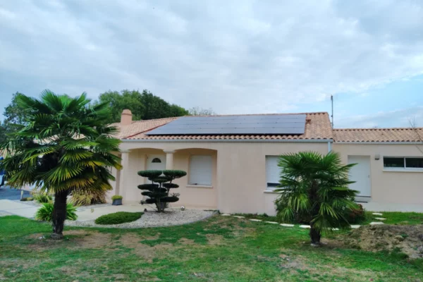 Panneaux solaires sur toit23